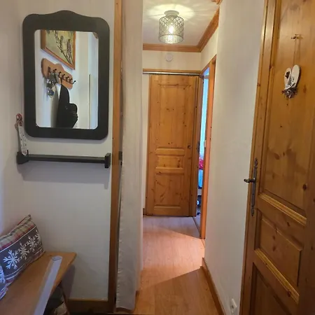 Apartment 4 Person With Garage Courchevel